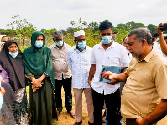 வவுனியா குப்பை பிரச்சினைக்கு உடனடி தீர்வு: களத்தில் இறங்கிய  அமைச்சர் உபாலி சமரசிங்க! 